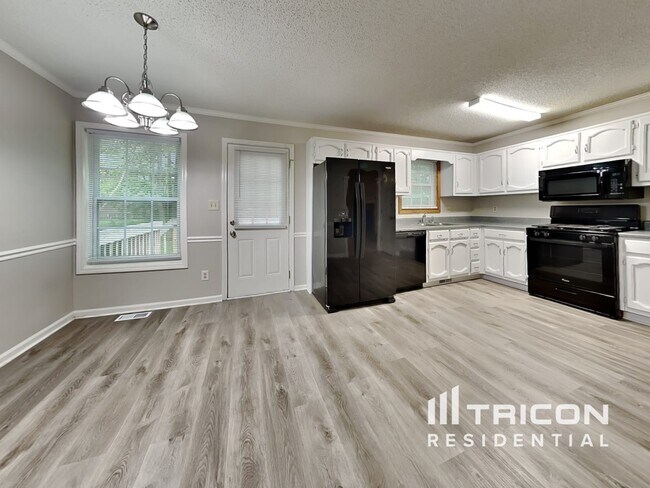 Foto del edificio - 2709 Owens Dr