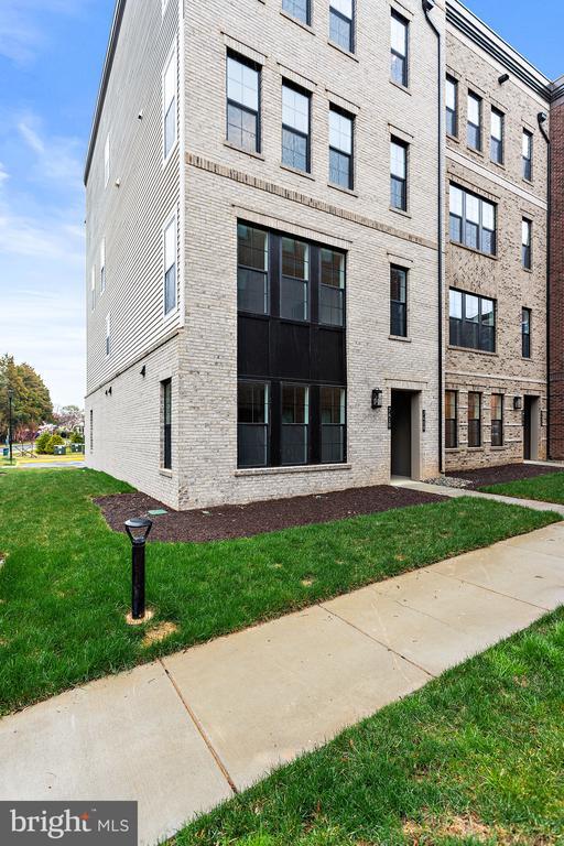 Building Photo - 7410 Backett Wood Ter