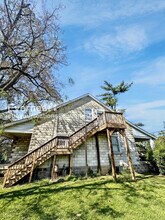 Building Photo - 901 E Nine Mile Rd