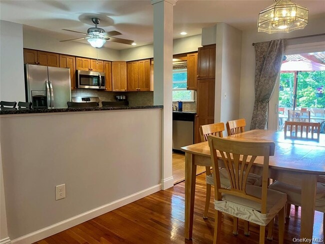 Foto del edificio - 33 Island View Ave