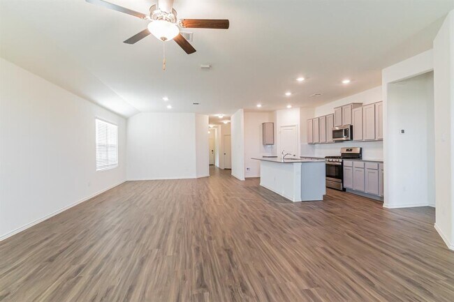 Foto del edificio - 1121 Nokota Bnd