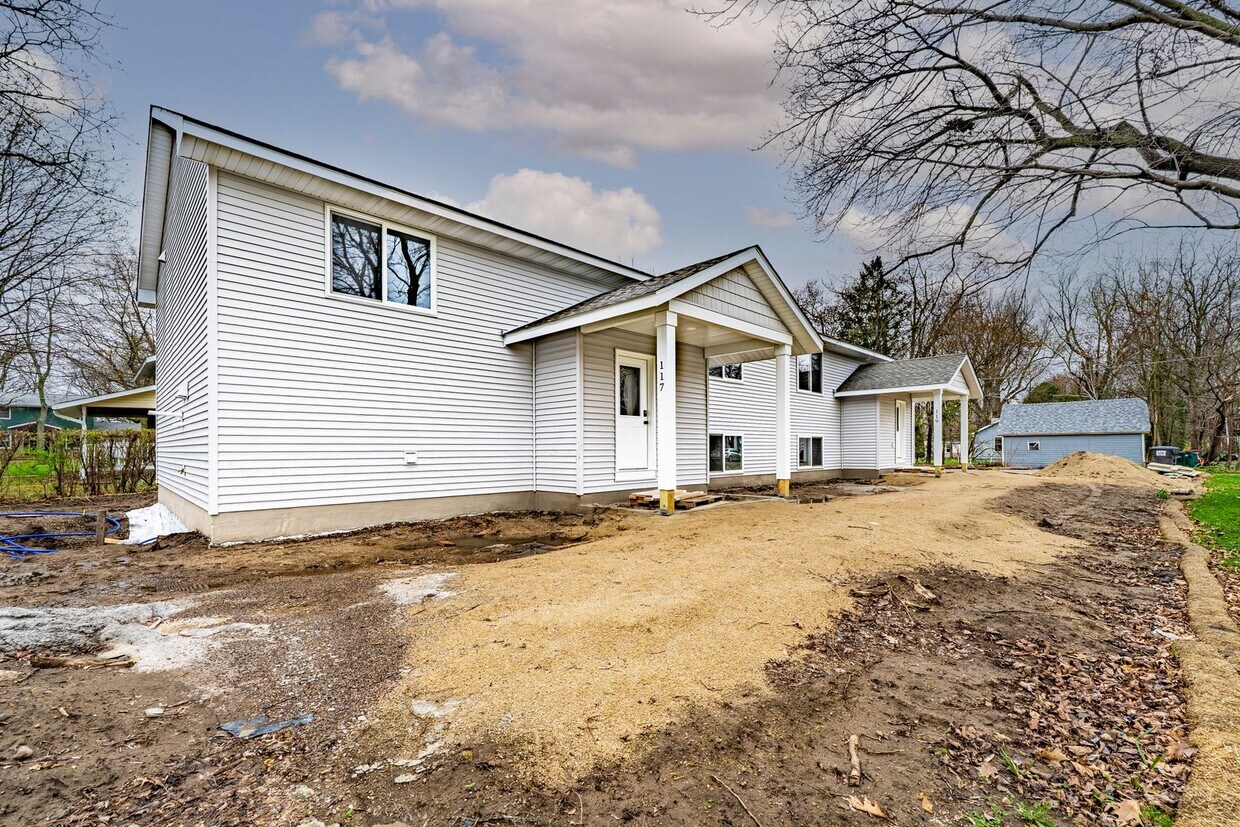 Primary Photo - Brand New 5 Bedroom Duplex Unit!