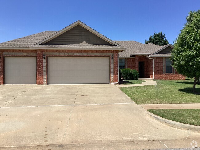Building Photo - 4713 Limestone Dr