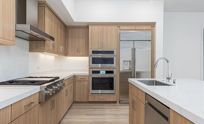 Building Photo - 3408 Rivington