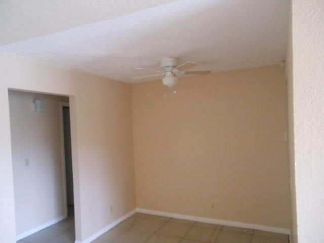 Foto del edificio - 220 Croton Ave