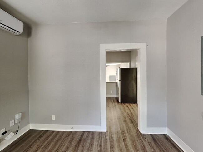 Foto del edificio - 1121 Lamar St