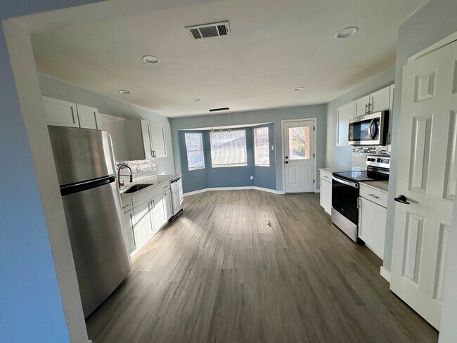 Foto del edificio - 4506 Windcrest Dr