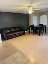 Building Photo - 23338 High Pt St