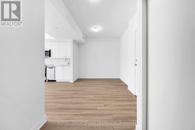 Building Photo - 51 Clarington Blvd