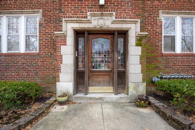 Foto del edificio - 7234 Amherst Ave