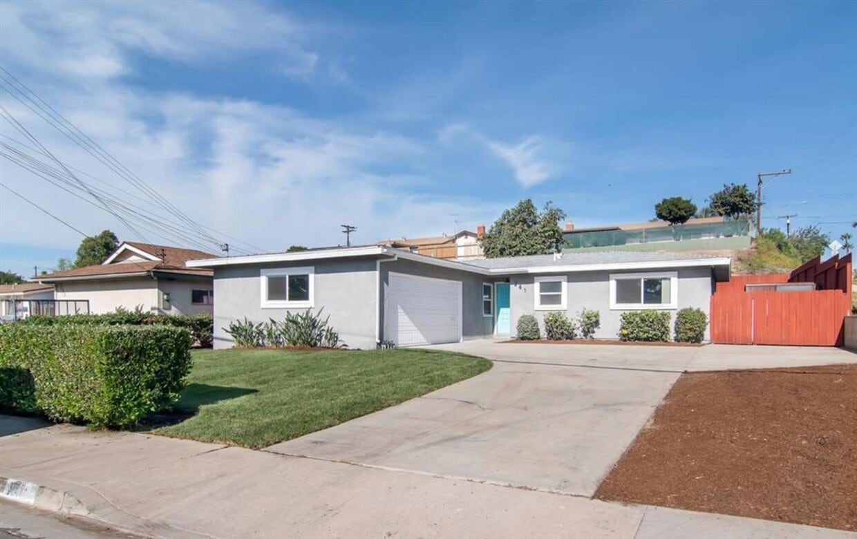 Primary Photo - 261 Inkopah St