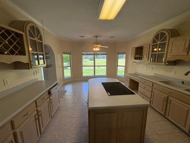 Building Photo - 83 Lake Lorraine Cir