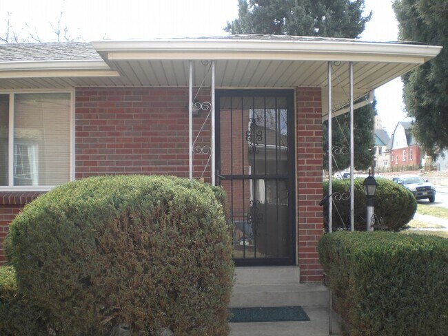 Building Photo - 3442 Decatur St