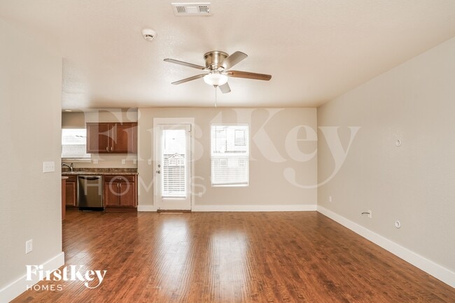 Foto del edificio - 6983 Sierra Meadows Dr