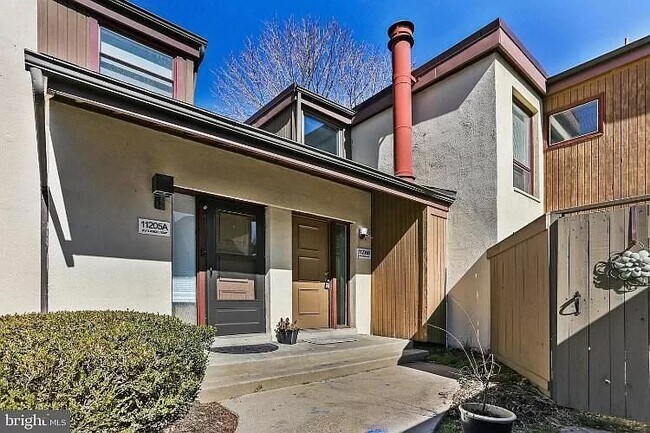 Puerta principal - 11205 Avalanche Way