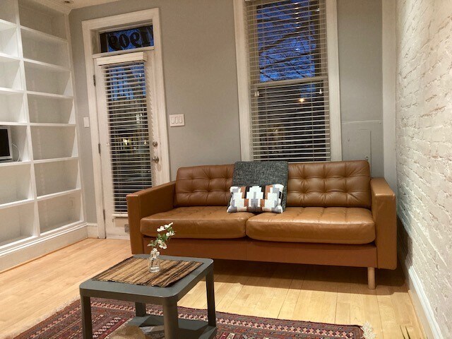 Foto principal - 1909 17th St NW
