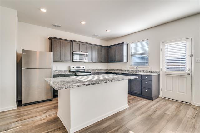 Foto del edificio - 614 Arlington Park Ct