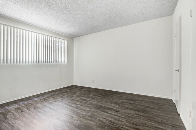 Foto del edificio - Sepulveda Apartments