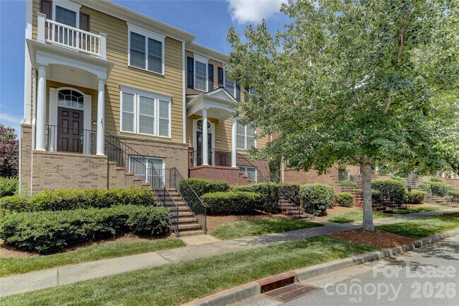 Foto del edificio - 905 Lyndley Dr