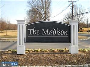 Foto del edificio - 212 Masterson Ct