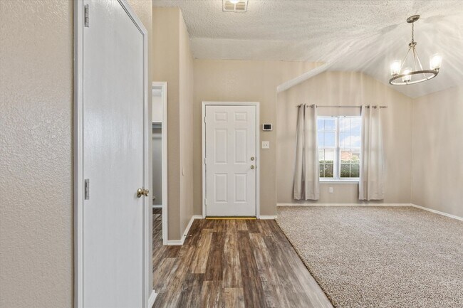 Foto del edificio - Updated Home In Cedar Ridge