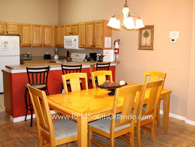 Building Photo - Stunning Fully Furnished ( option to be no...
