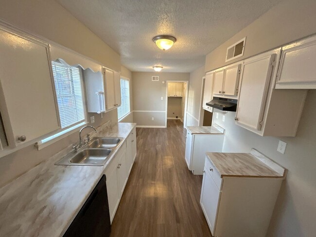 Photo - 3064 Greenbranch Dr House