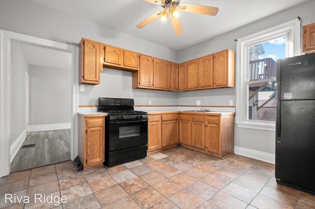 Building Photo - 3 br, 1.5 bath House - 362 Republic St
