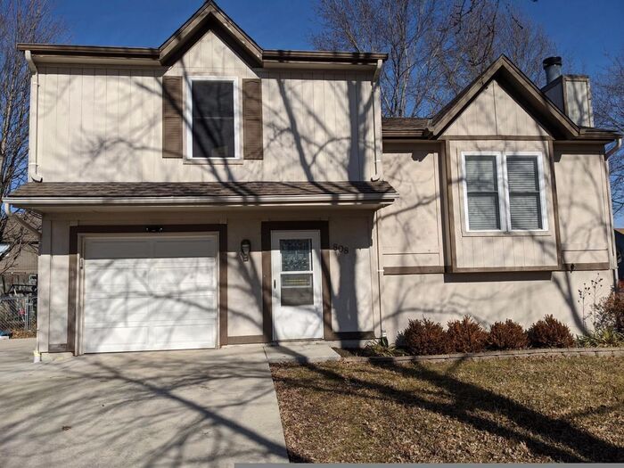 808 Parma Way, Gardner, KS 66030 House Rental in Gardner,