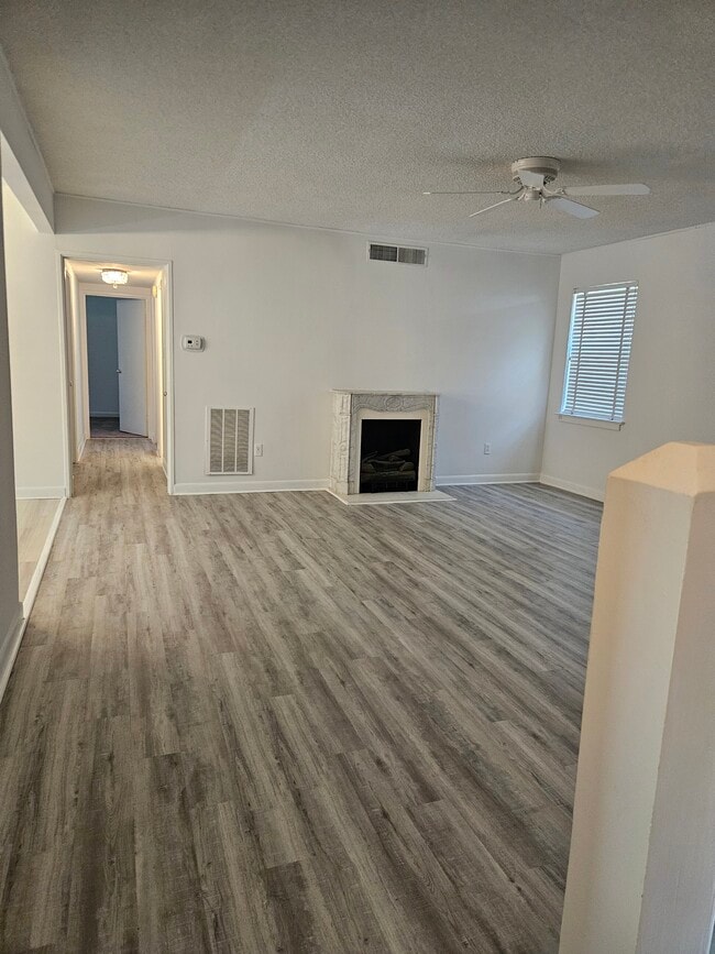 Foto del edificio - 2846 Walton Way