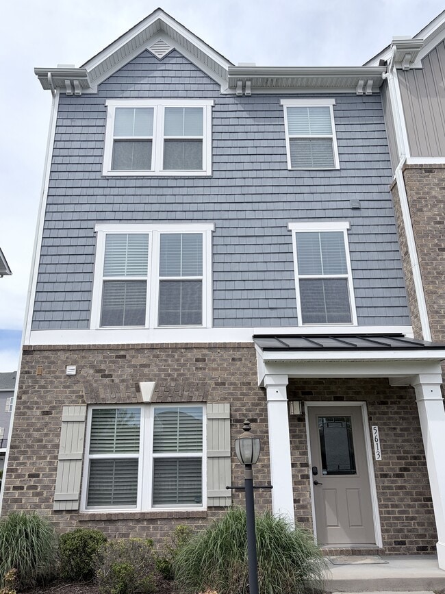 Building Photo - 5613 Freewill Ln