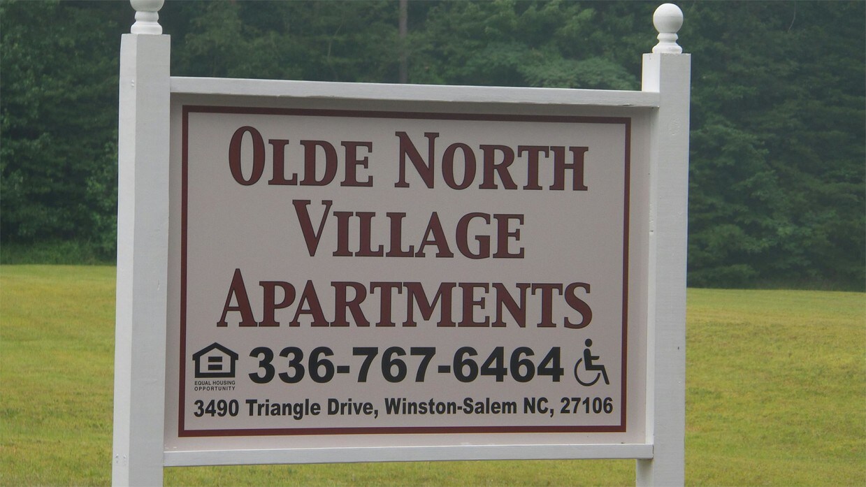 Foto del edificio - 3470 Triangle Dr