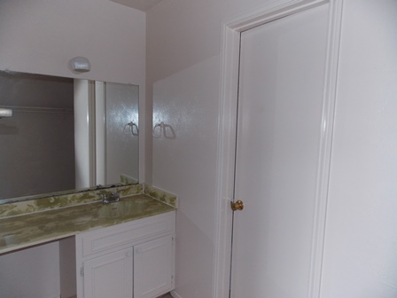 Bath - 1305 S Jefferson Ave