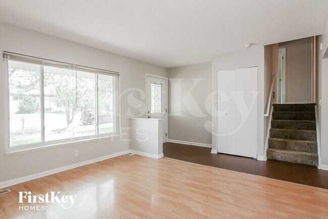 Foto del edificio - 221 Rockhurst Rd