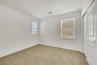 Building Photo - 935 Spiracle Ave