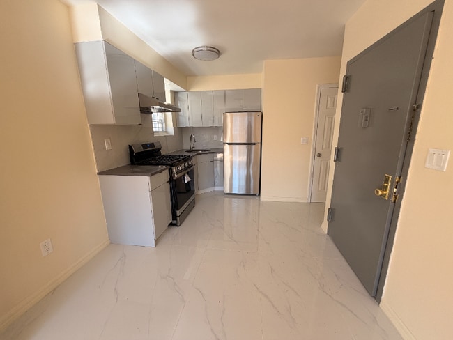 Photo - 1039 E 223rd St Apartment