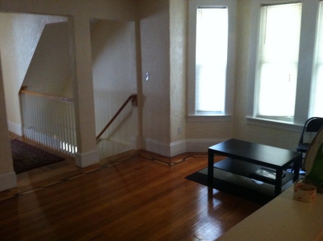 Building Photo - 1148 Bennington St