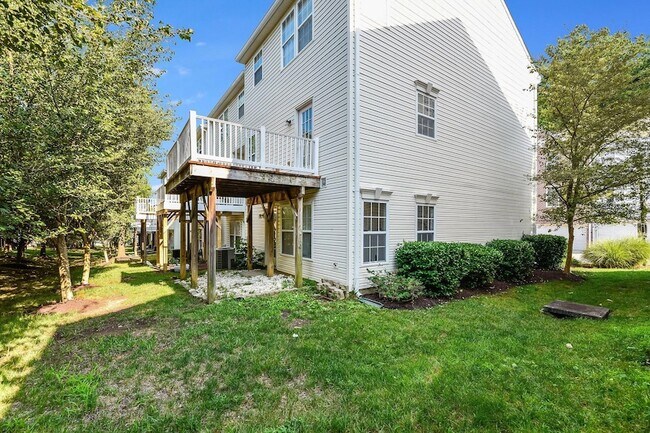 Foto del edificio - 7742 Valley Oak Dr