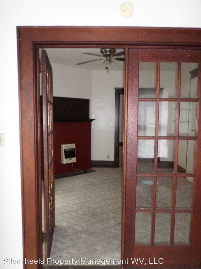 Foto del edificio - 1715 Park St