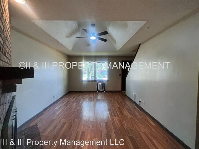 Building Photo - 3 br, 1.5 bath House - 1309 E 152nd