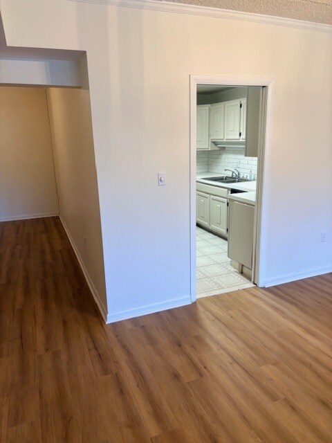 Foto del edificio - 550 Clay Ave