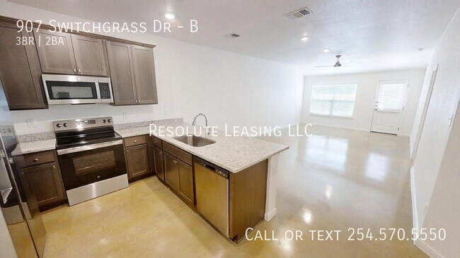 Foto del edificio - 907 Switchgrass Dr