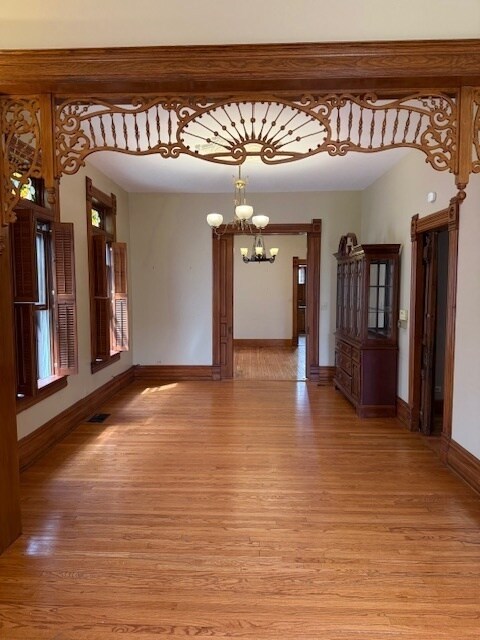 Building Photo - 1644 N Winchester Ave