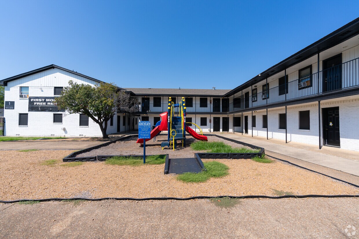 Patio de juegos - The Circle at Denison