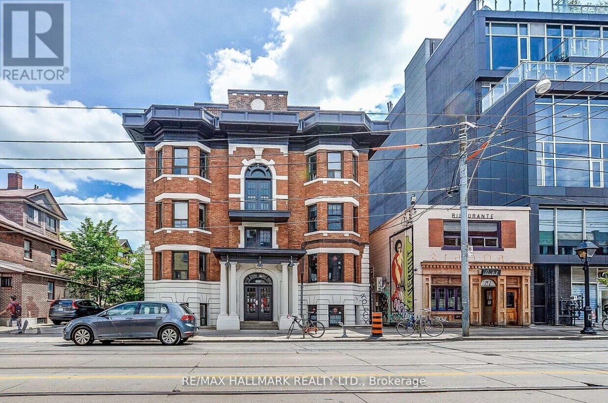 Primary Photo - 795-795 College St
