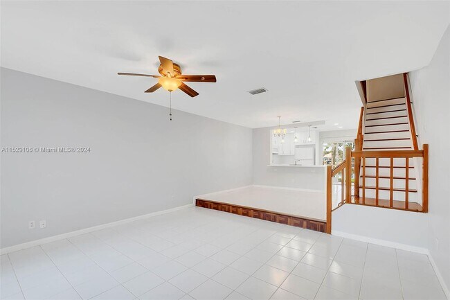 Building Photo - 2856 Belmont Ln