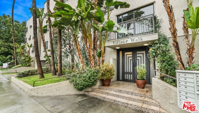 Building Photo - 5430 Bellingham Ave