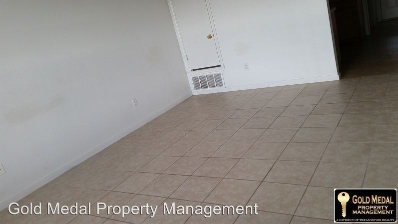 Building Photo - 401 Brittney Way