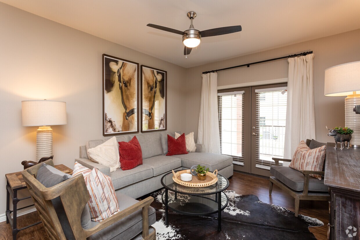 The Residences at The Landing Apartments in Kerrville, TX