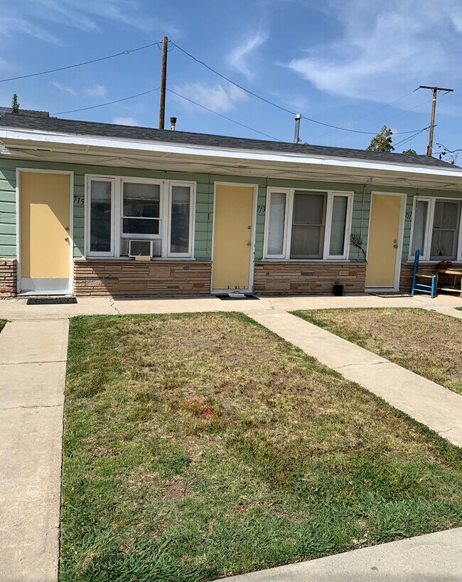 Studio Apt. - 713 W 214th St